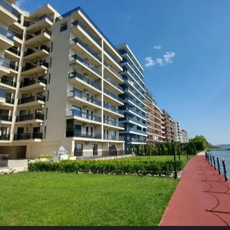 Solid House Butoaie Lägenhet Mamaia